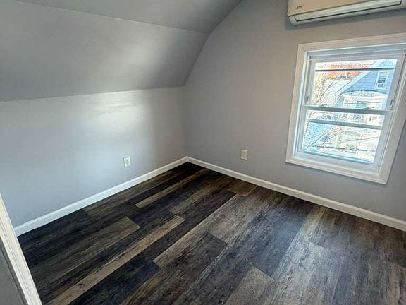3rd image of 639 S 10th St #1