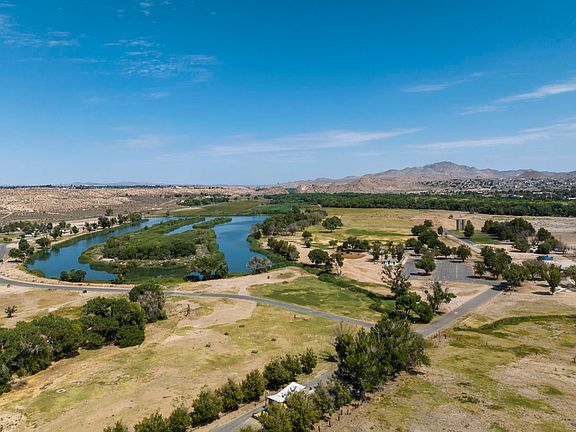 Minutes to Hesperia Lake