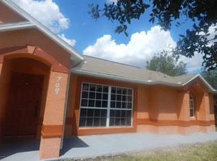 709 Rostock Cir NW, Palm Bay, FL 32907