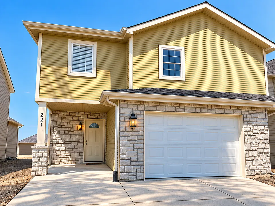 221 Kelly Ln
