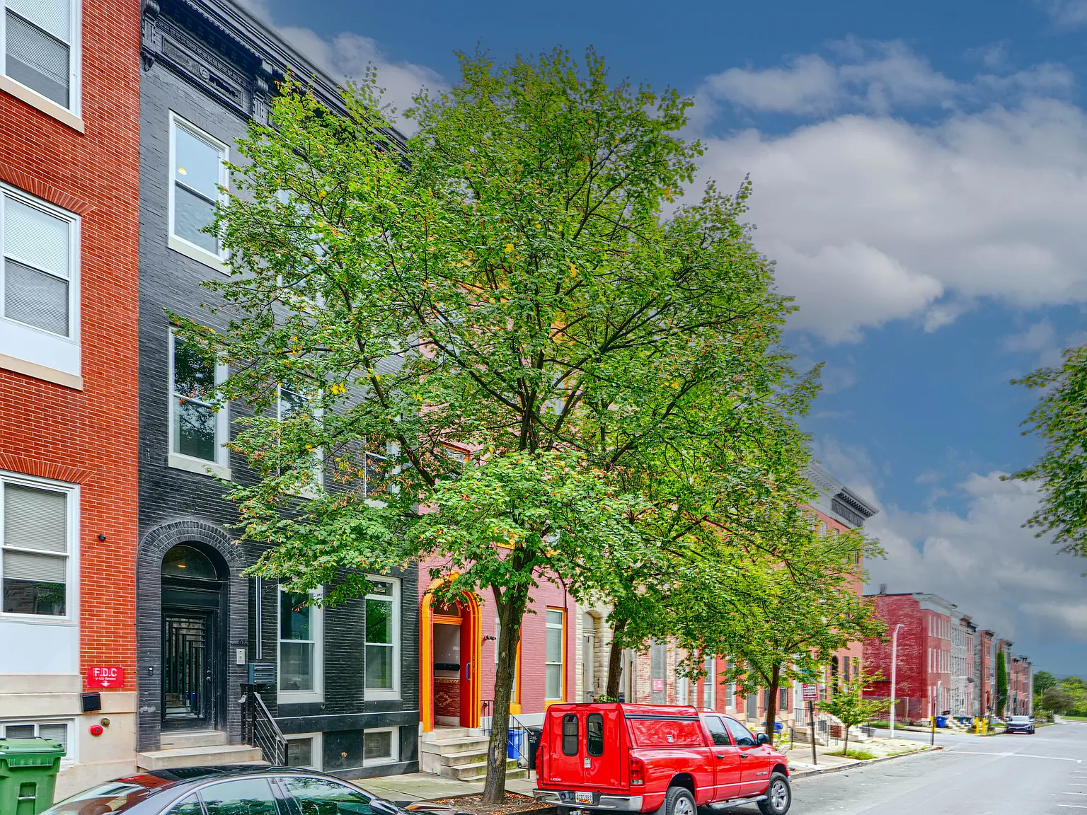 613 n Carrollton Ave — Photo 1