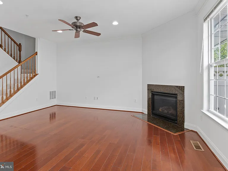 8852 Purple Iris Ln #16 — Photo 19