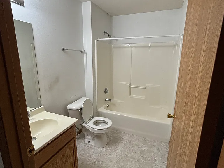 7302 Shillington Dr — Photo 9