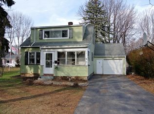 120 Oaklawn Dr, Rochester, NY 14617