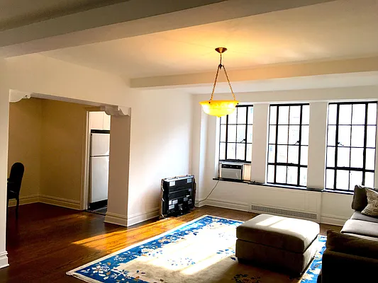 Rented by McDonagh Real Estate | media 2