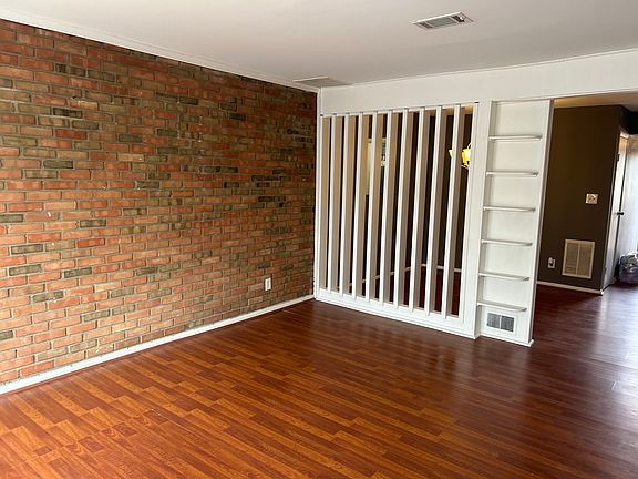 4th image of 1360 Tishman Ln