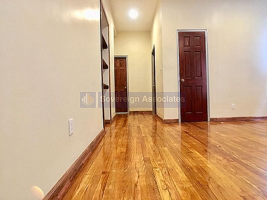 4th image of 240 W 104th St APT 5E