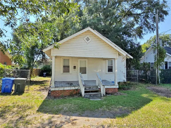 1103 Branson St, Fayetteville, NC 28305