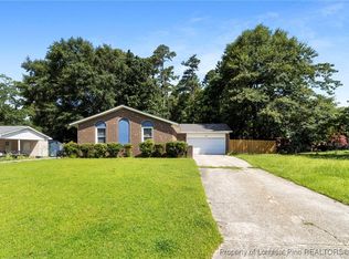 195 Paddlewheel Rd, Fayetteville, NC 28314