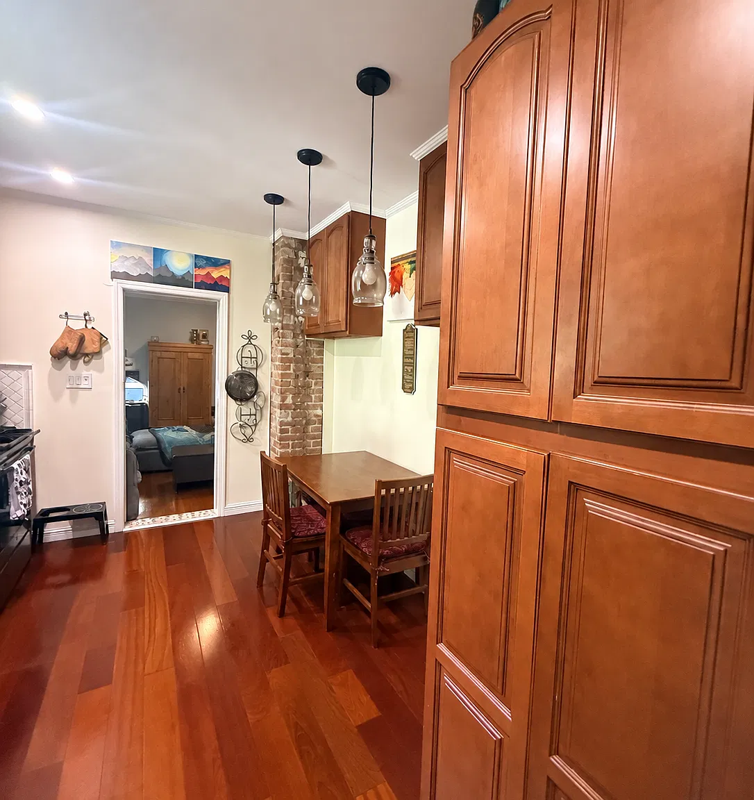 Pleasantville Rd, Pleasantville — Photo 1