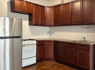 10 Parkside Ct APT 2, Brooklyn, NY 11226