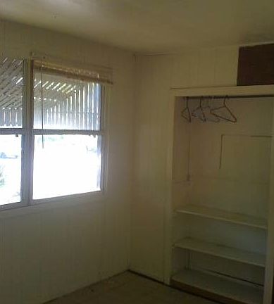2nd image of 827 Center Ave APT 5