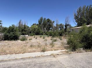 406 Feil Dr, Aztec, NM 87410