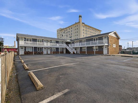 3rd image of 1027 Ocean Ave APT 5