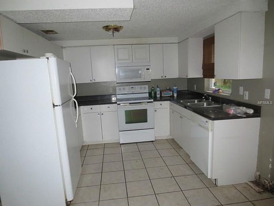 4th image of 5734 Sweet Cherry Ln