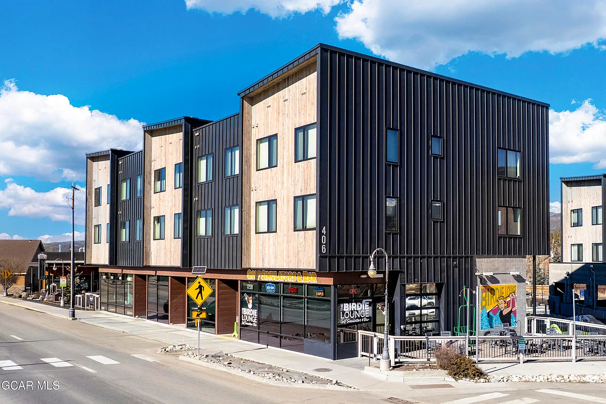 Building Photo - 406 N Zerex St #8