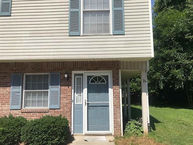 2nd image of 819 E Sherwood Hills Dr