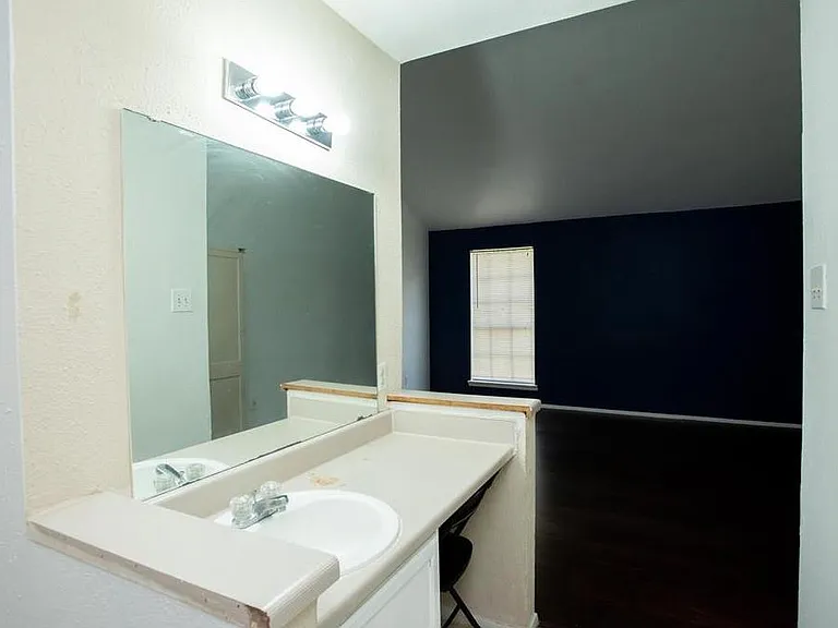 12668 Windsor Village Dr #2668 — Photo 8