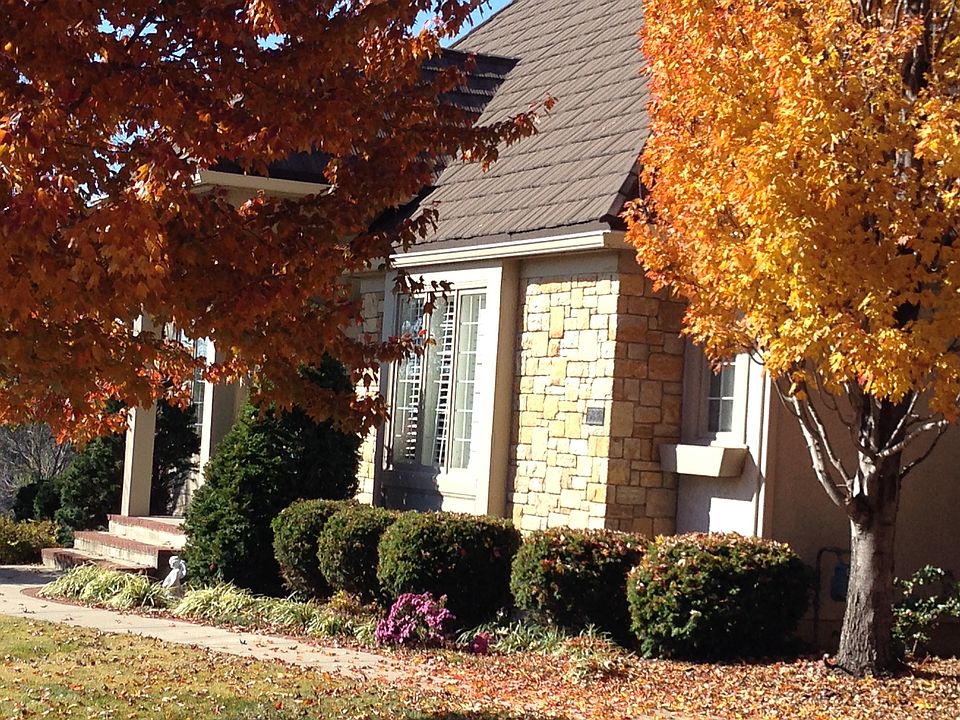 Fall view of home.