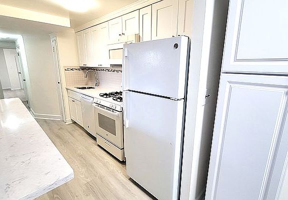 5th image of 22-02 26th St #1B