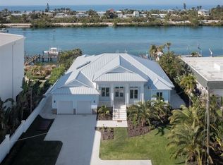 303 Bayshore Rd, Nokomis, FL 34275