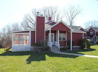 512 Springbrook Cir, Colchester, CT 06415