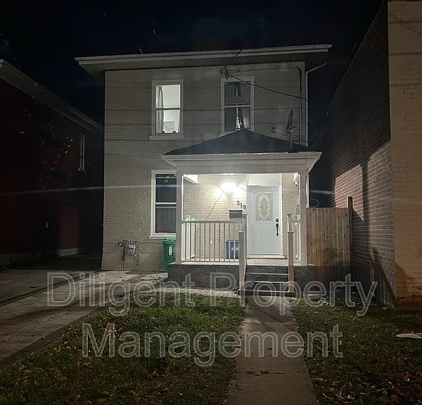 219 Stewart St #PROPERTY — Photo 24