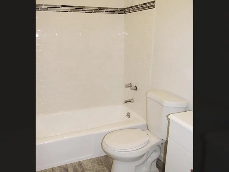 917 W Waveland Ave #A — Photo 16