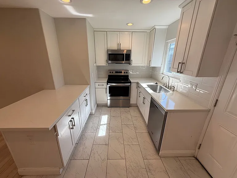 1631 Frisbie Ct #3 — Photo 1