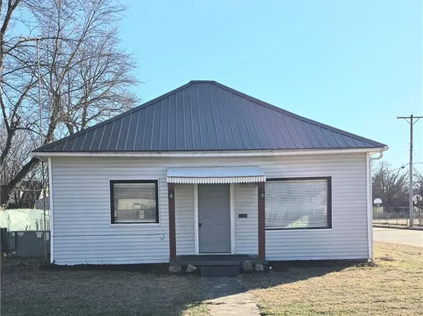 2530 Dirr Ave, Parsons, KS 67357