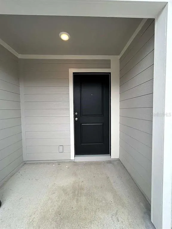 3 bed, 2.0 bath, 1460 sqft, $2,100 — Photo 3