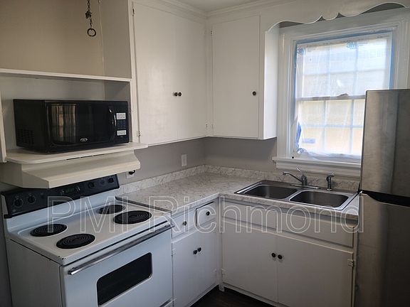 4th image of 4604 Eanes Ln