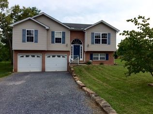 59 Wendover Dr, Bunker Hill, WV 25413