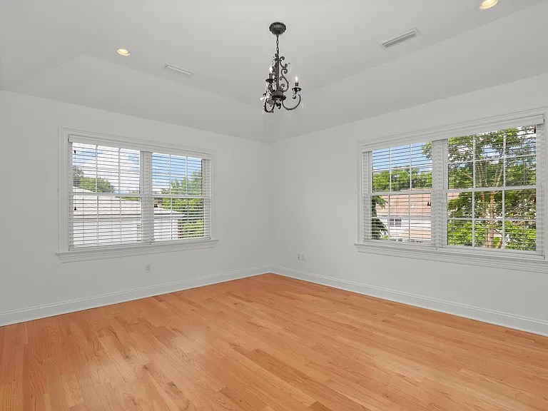 Primary Bedroom w/Vaulted Ceilings