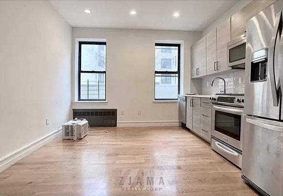 3rd image of 1030 Carroll St #D4