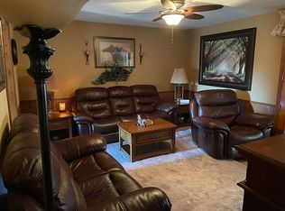 1064 Cuff Rd, Camden, TN 38320