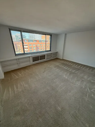 1011 Arlington Blvd Photo 1