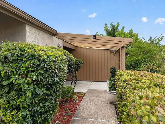 3rd image of 6050 Henderson Dr Unit 33
