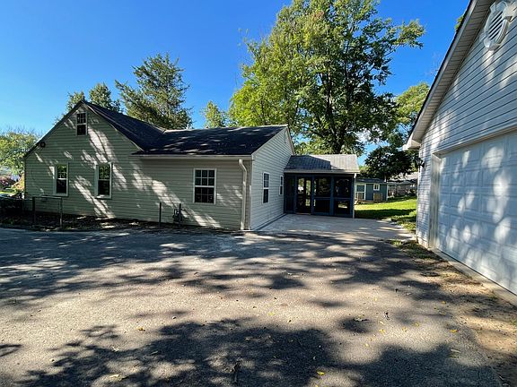 4th image of 3128 Headrow Cir