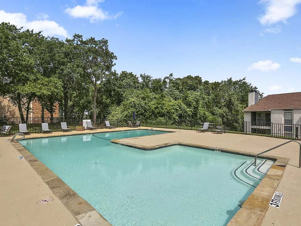 Waters Park Luxury Apartments