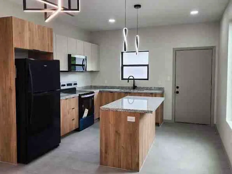 1414 S Michigan St #2-4 — Photo 9