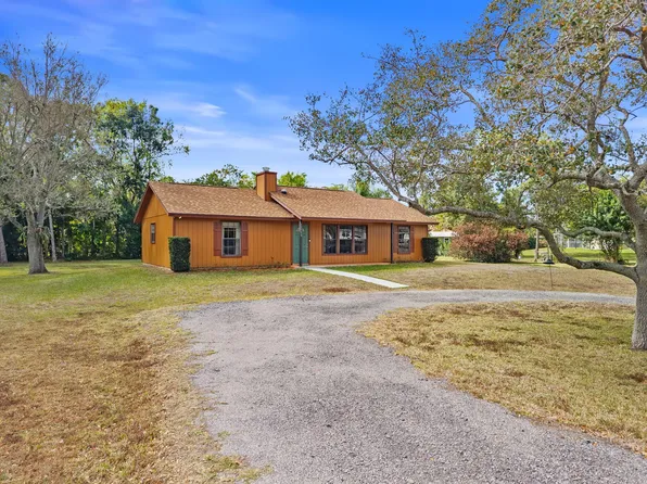 13530 53rd Court N, The Acreage, FL 33411