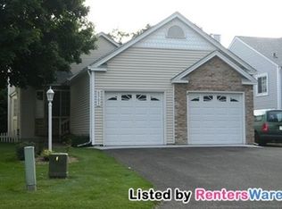 5751 Donegal Dr, Shoreview, MN 55126