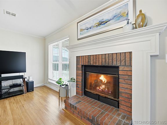 4th image of 2601 Westwood Dr