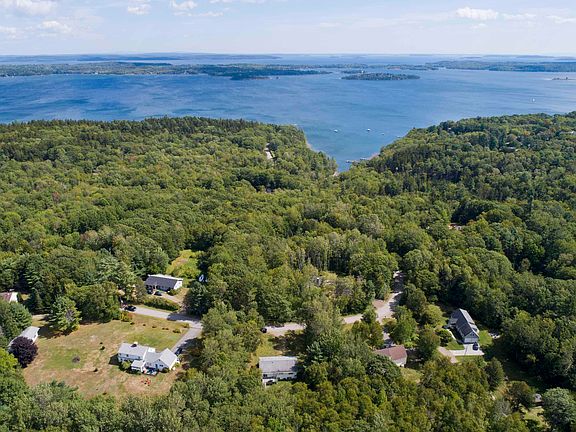 3rd image of 62 Bayview Drive