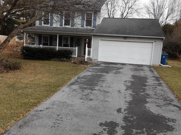 385 Hollyann Dr, Landisville, PA 17538