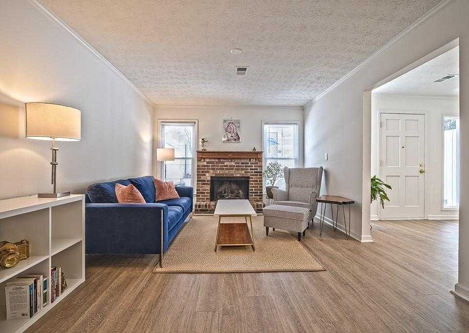 1st image of 4404 Idlewood Ln