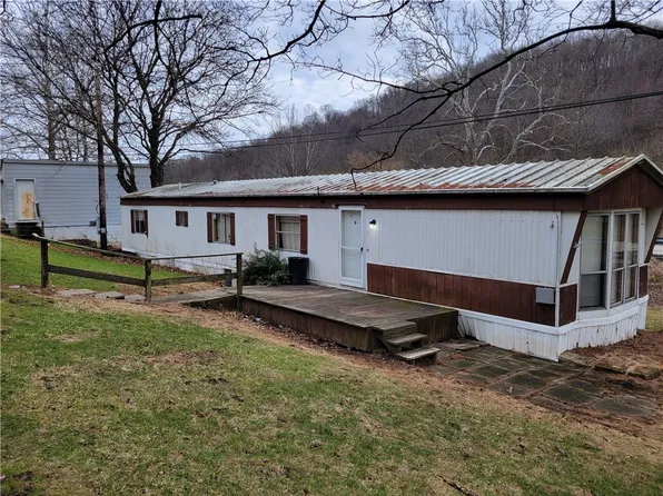 5223 Prosperity Pike, Prosperity, PA 15329