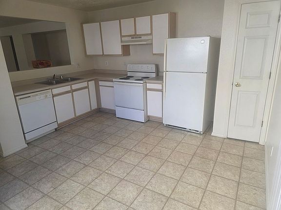 4th image of 8612 Casa Vistosa Ct NW