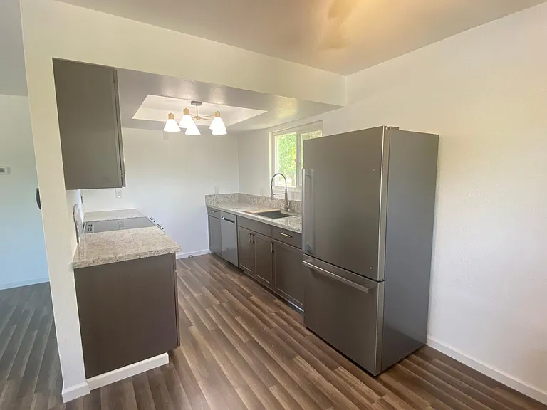 515 Fein Ave #3 — Photo 8